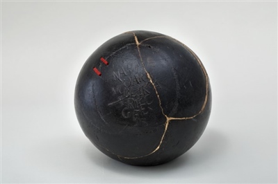 Bez naziva, 2000., keramika, promjer 30 cm