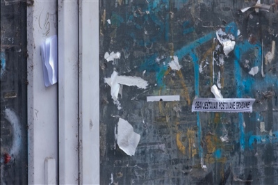 Darko Bavoljak, iz ciklusa Izlozi, 67 x 100 cm, kolor fotografija, 2016/17