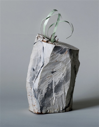 Gorki V, 1985., drvo, akrilik, aluminijski lim, foto. Robert Matić