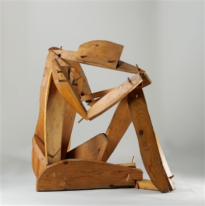 Zarobljena, 1986., drvo, foto. Robert Matić