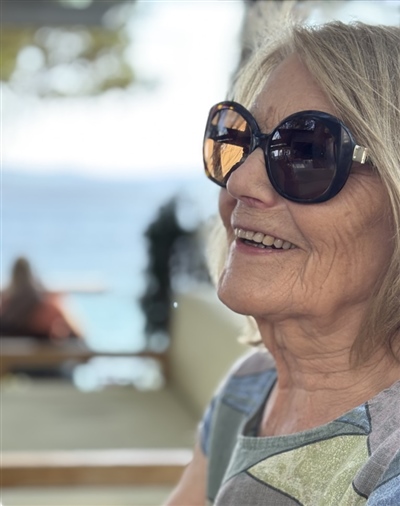 Mama, Bol, kolovoz 2026.